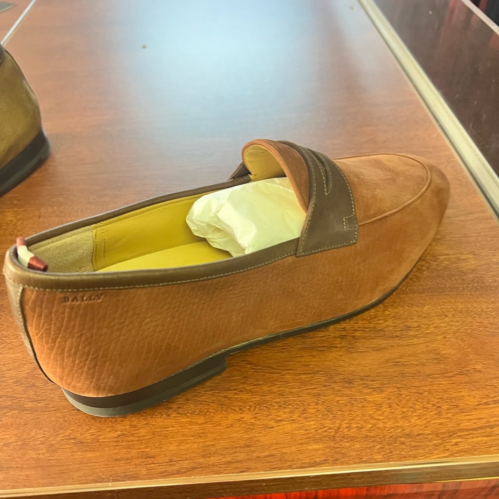 Bally Tan and Brown suede slip on Loafers - Picture 4 of 7